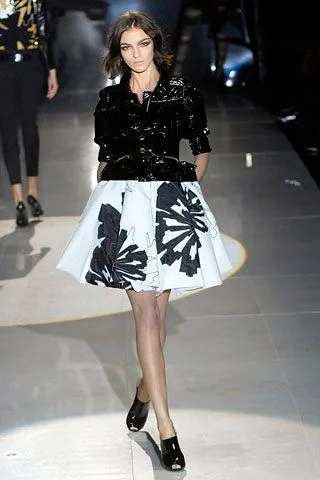 Look 8
